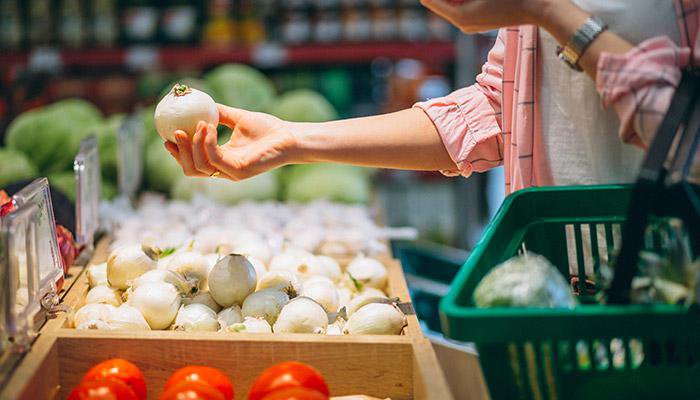 Local Area Guide https://bookbigsky.icnd-cdn.com/images/thingstodo/grocery-bozeman.jpg