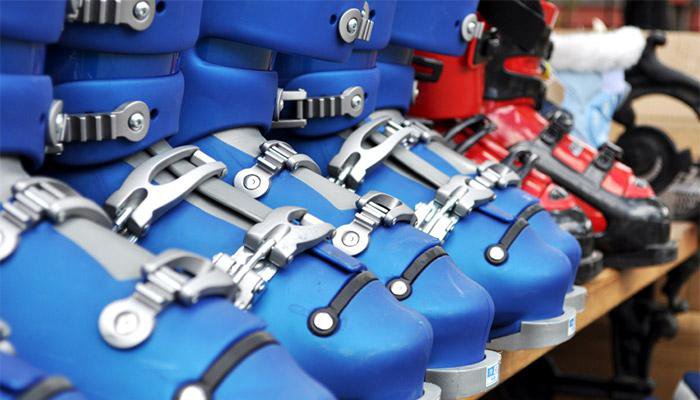 Local Area Guide https://bookbigsky.icnd-cdn.com/images/thingstodo/ski-snowboard-rentals2.jpg